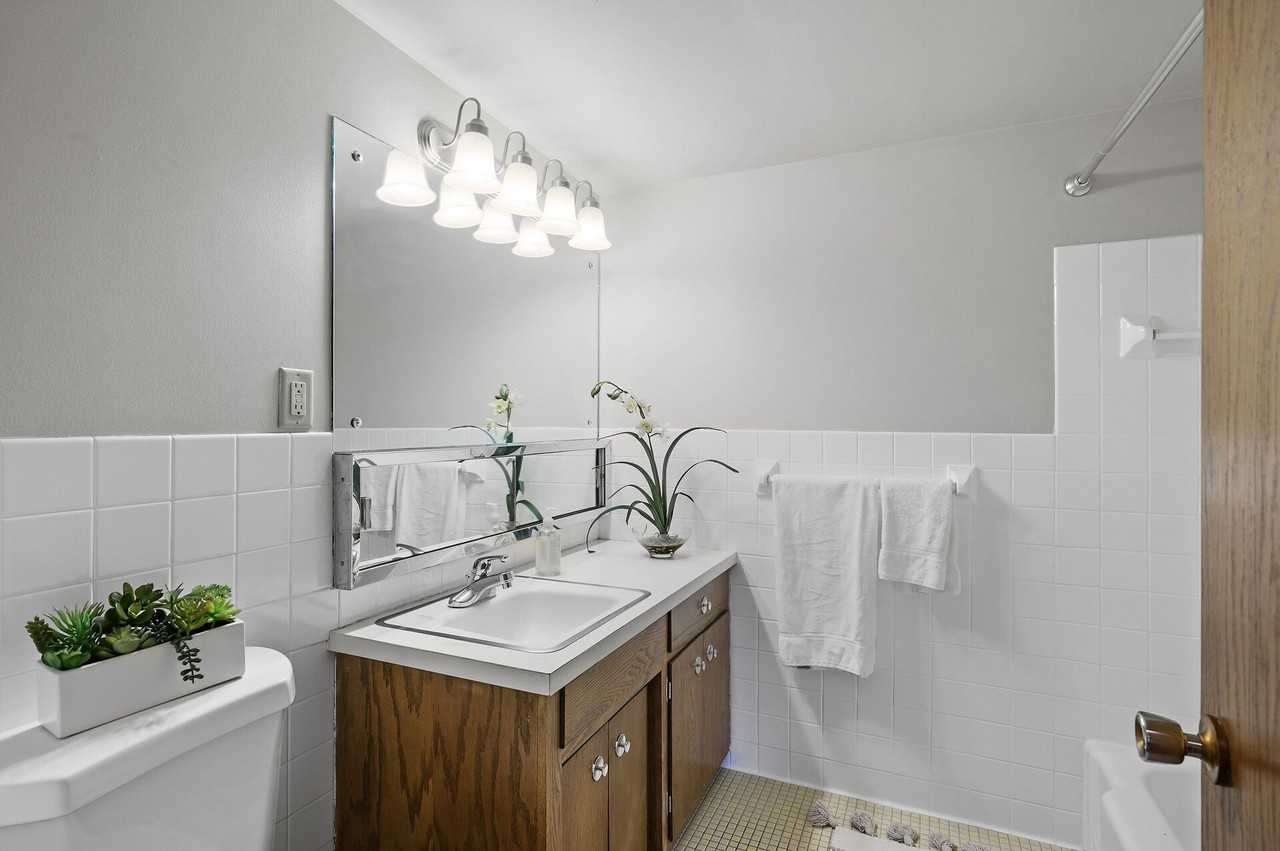 Imperial Heights Apartments - Photo 3 of 50