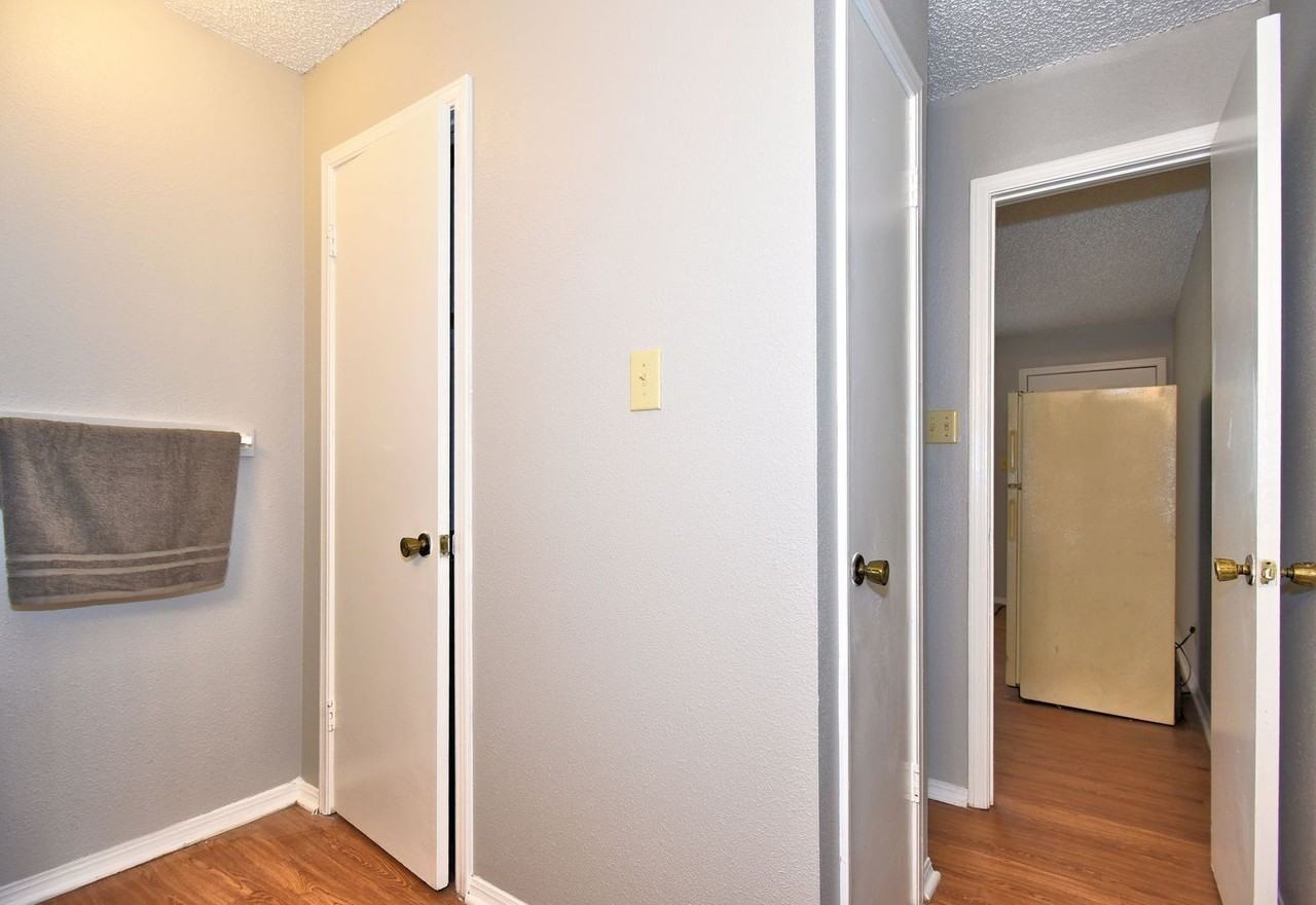 South Point Apartments - Photo 6 of 13