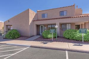 featured image of 725 S Tucson Blvd