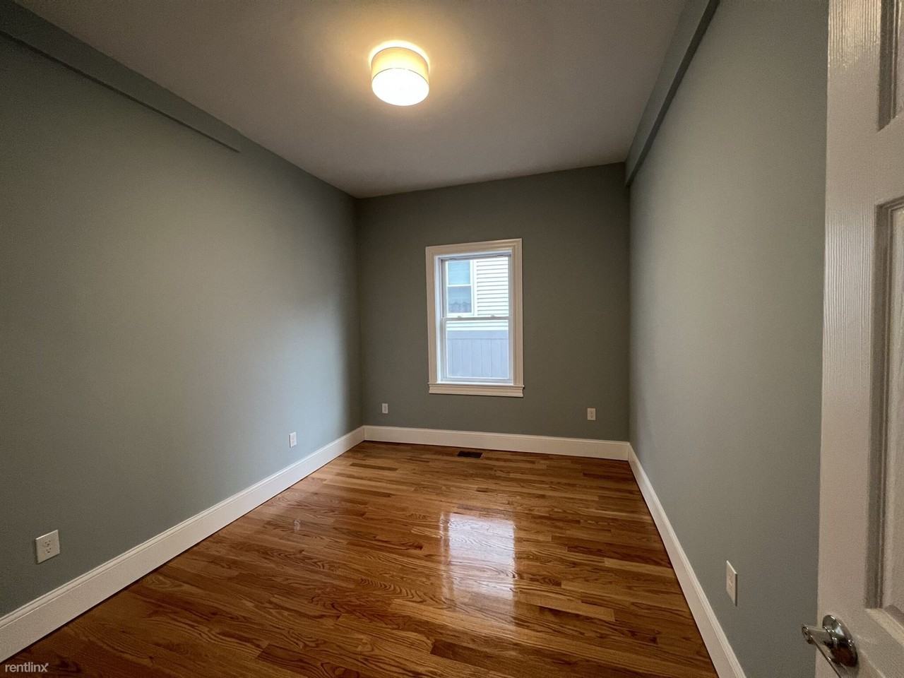 79 Pearl St - Photo 2 of 7