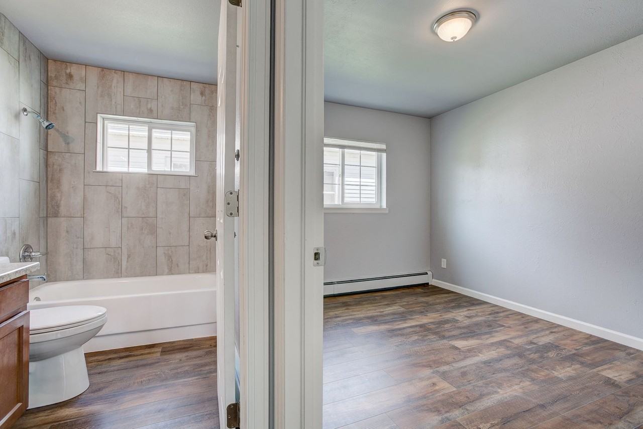 Washington Square - Photo 6 of 9