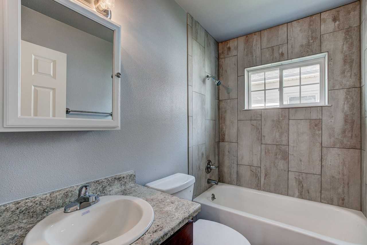 Washington Square - Photo 7 of 9