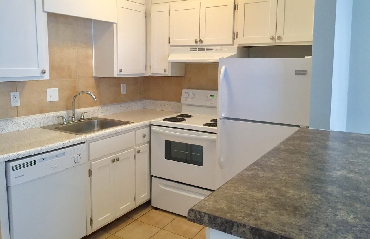 Green Springs Village Apartments - Photo 6 of 35