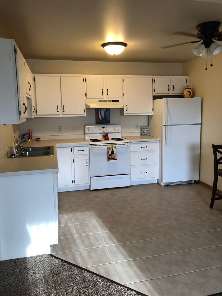 Mountain Crest - Photo 2 of 31