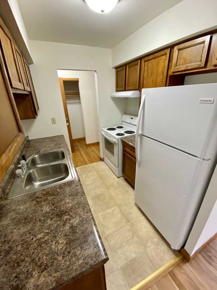 Reid Terrace - Photo 4 of 23