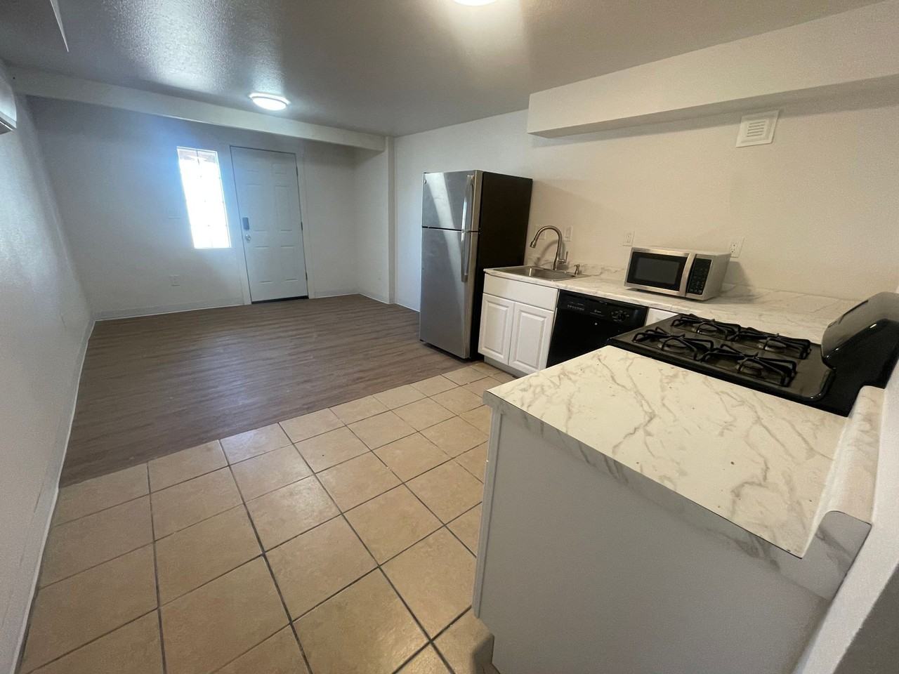 2946 Ogden Ave - Photo 4 of 24