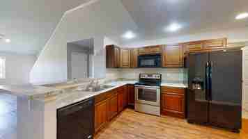 featured image of 901 Cates Dr