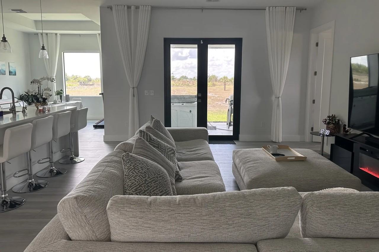 3814 62nd Ave Ne - Photo 3 of 38