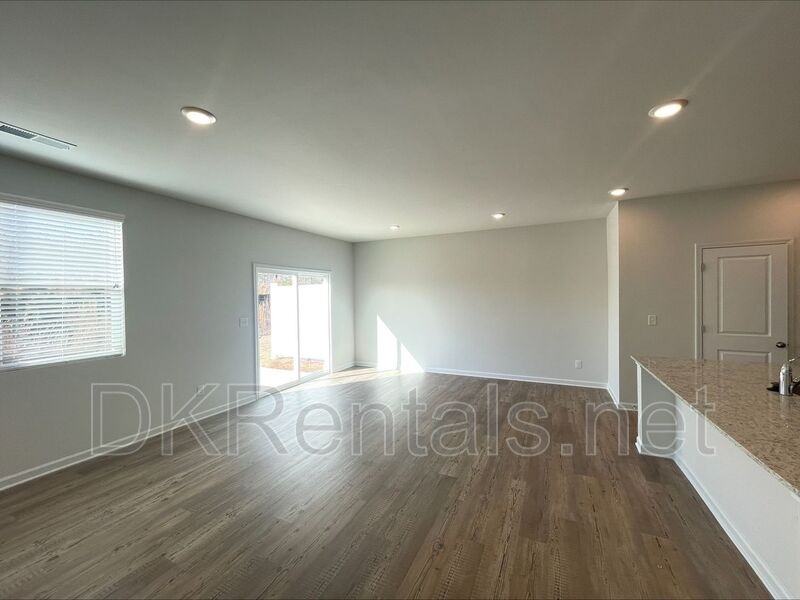 5333 Melbourne Ln - Photo 5 of 18