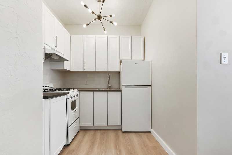 416 Bailey Ave - Photo 2 of 18