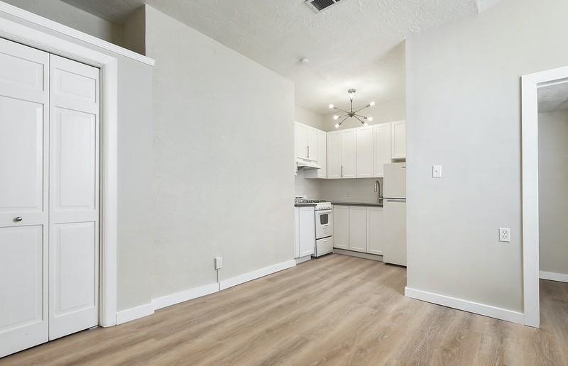 416 Bailey Ave - Photo 3 of 18