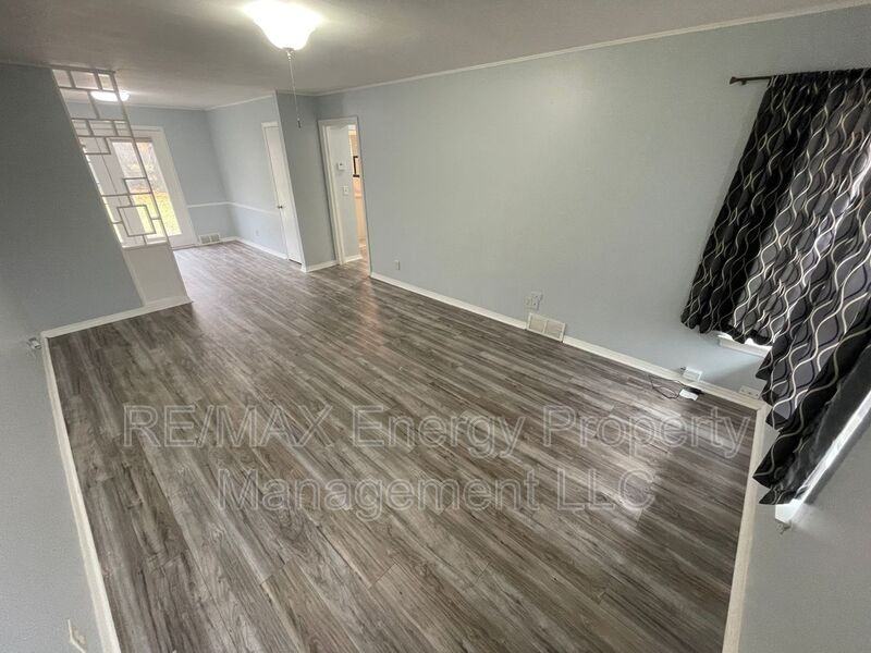 2308 N Meridian Ave - Photo 3 of 19