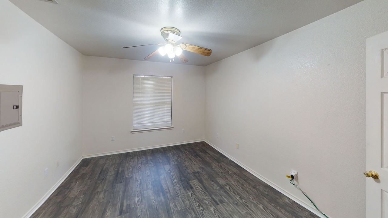 Somesuch Place 1004 - Photo 7 of 16