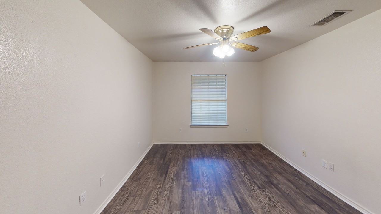 Somesuch Place 1008 - Photo 6 of 15