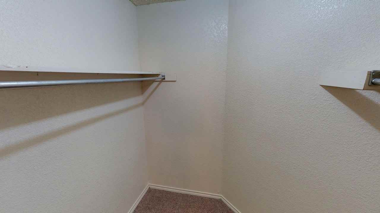 Somesuch Place Apartments - Photo 7 of 14