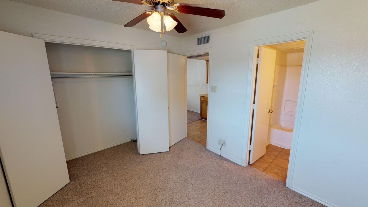 Somesuch Place 1016 - Photo 6 of 16