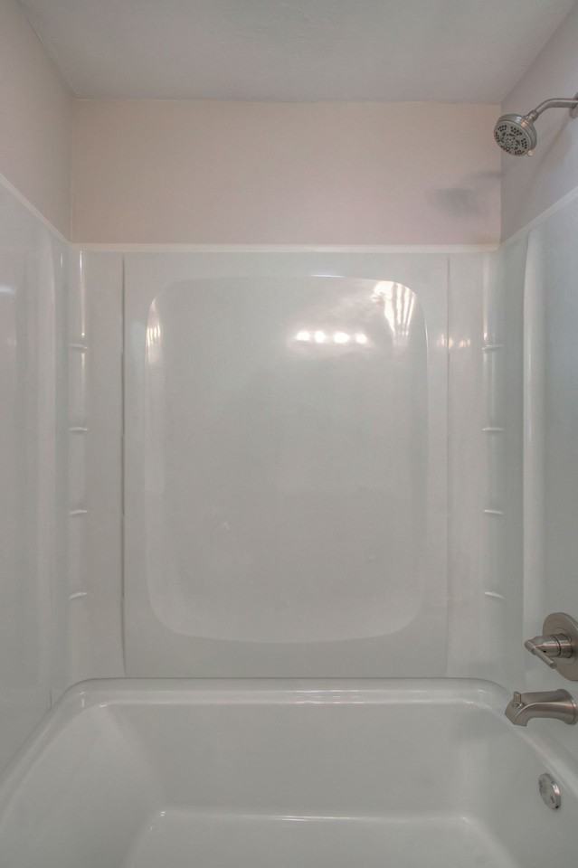 350 Beechcroft Rd #6 - Photo 5 of 32