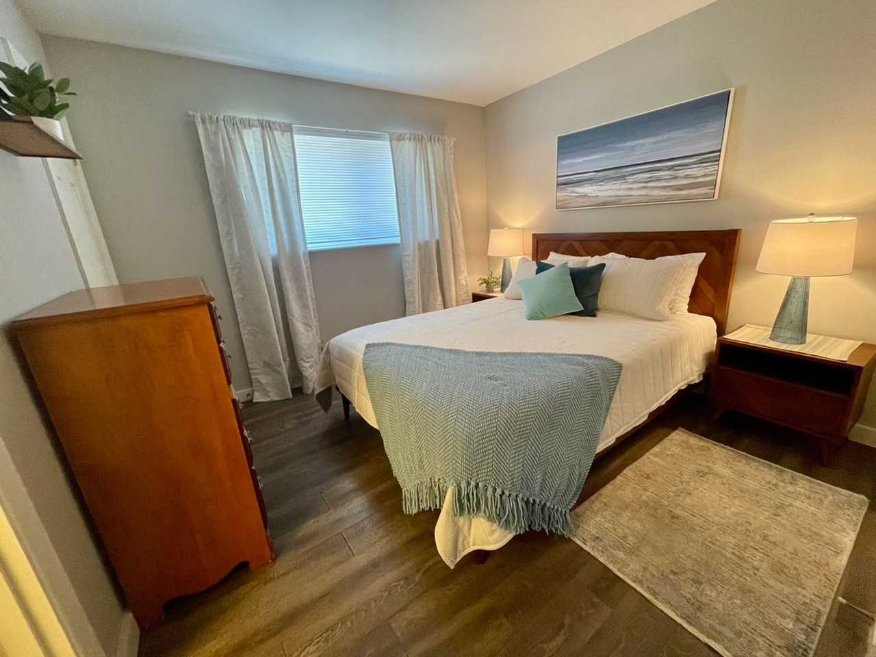 Western Hills Apartments - Photo 4 of 8