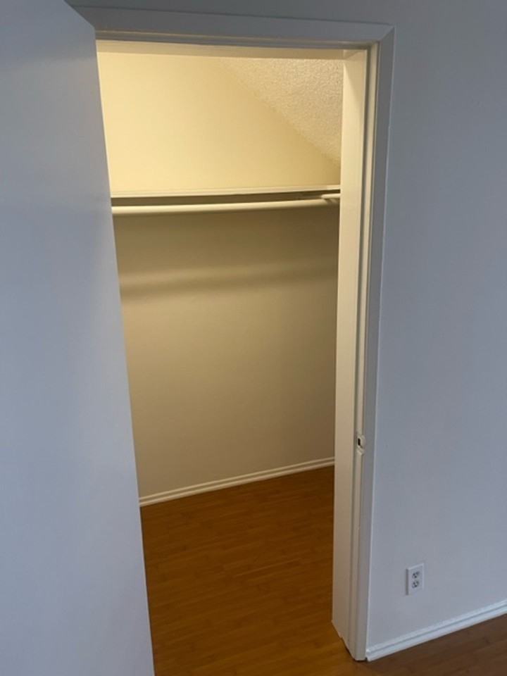 119 - 7631 Norton Ave - Photo 6 of 9