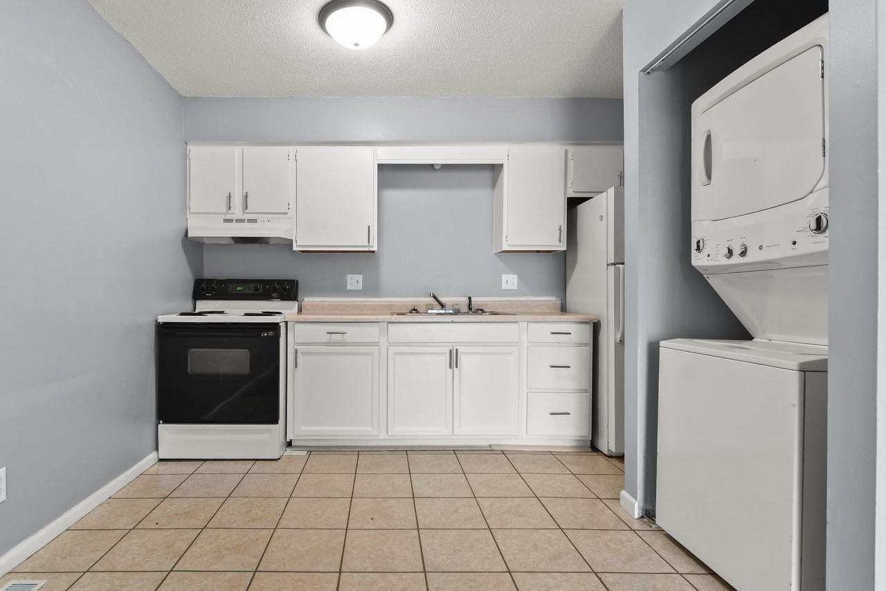 Is marketing information for one bedroom apartments - Photo 6 of 7