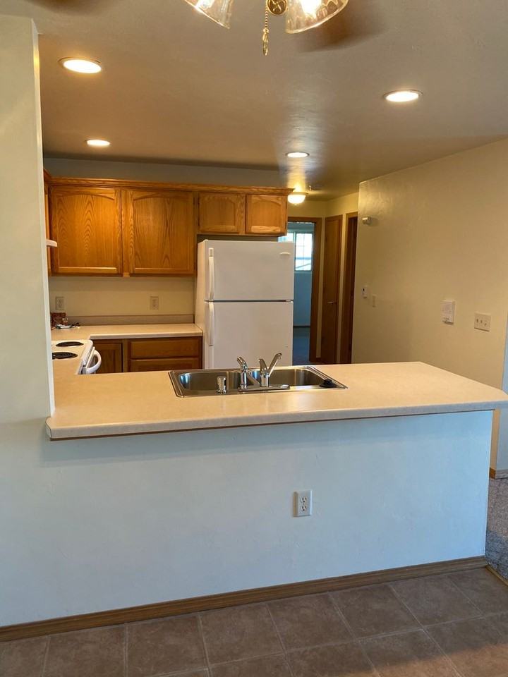 Kerry Lane - Photo 3 of 24