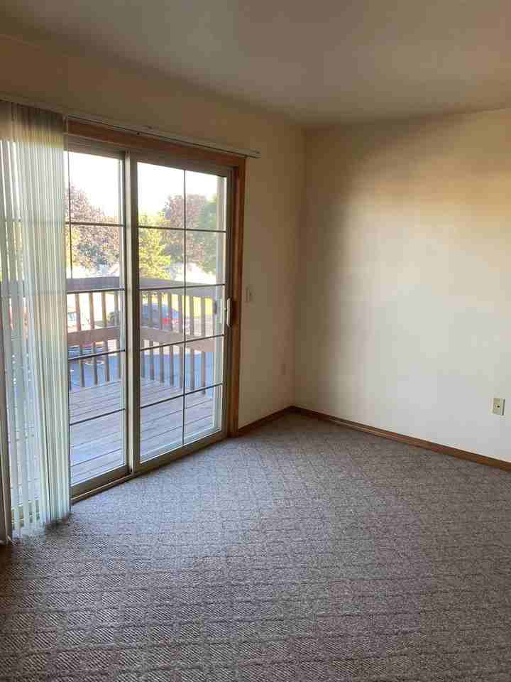 Kerry Lane - Photo 5 of 24