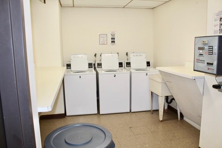 Franklin Apartments - Photo 3 of 5