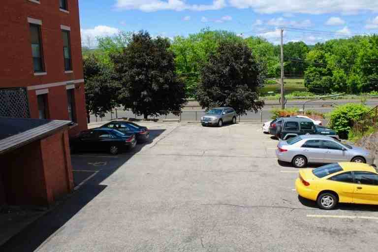 Franklin Apartments - Photo 2 of 5