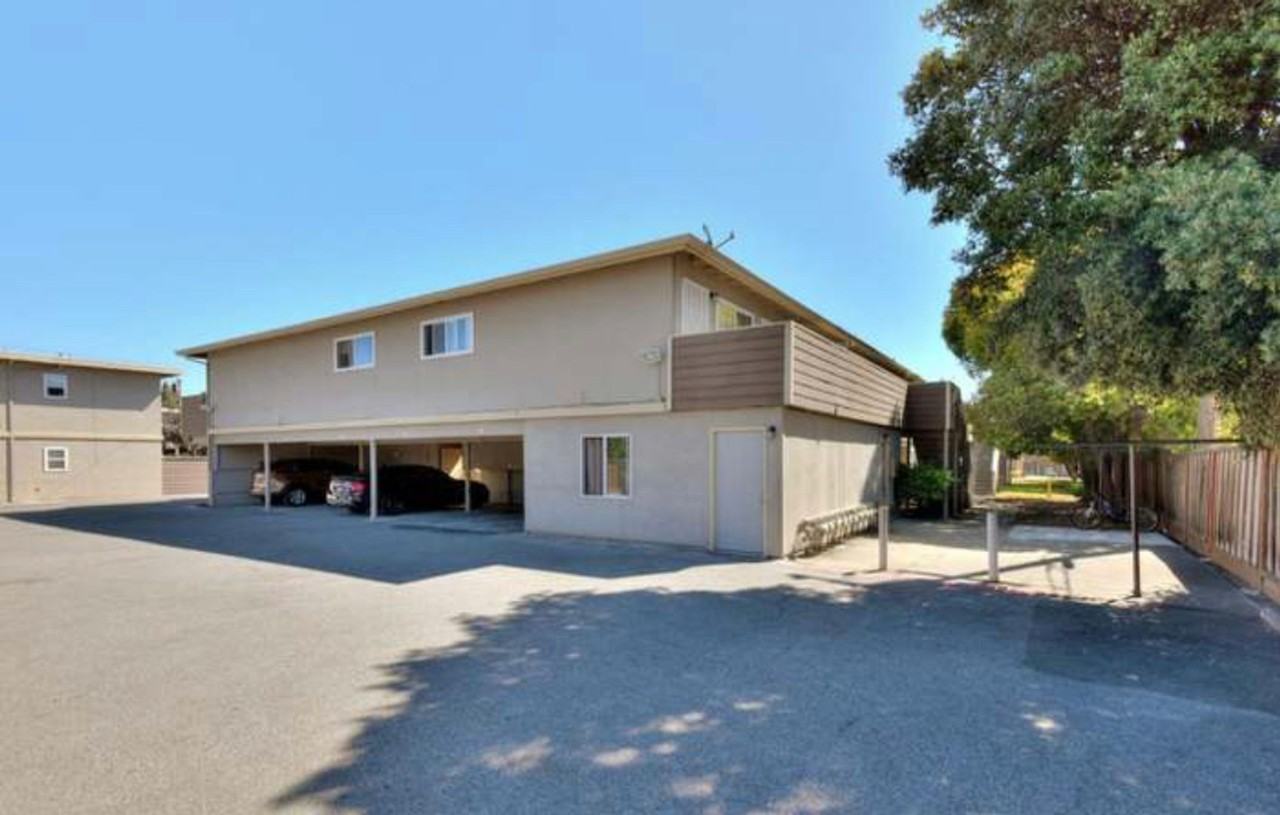 300 - 764 San Justo - Photo 2 of 11