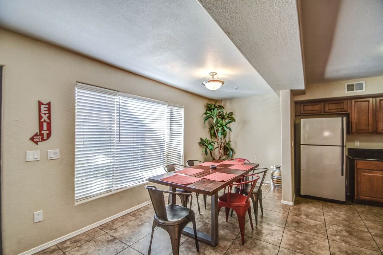 Valencia - Photo 3 of 40