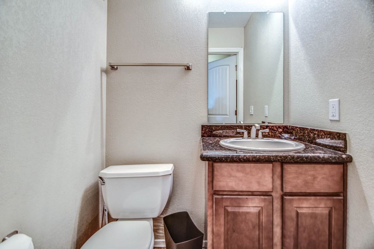 Valencia - Photo 4 of 40