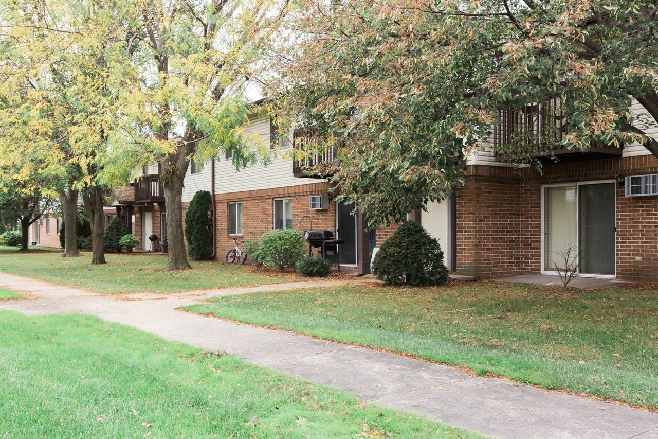 Woodlane Apts - Photo 6 of 14