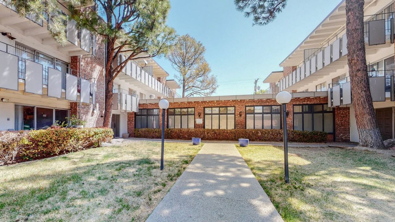 Madeira Flats - Photo 6 of 31