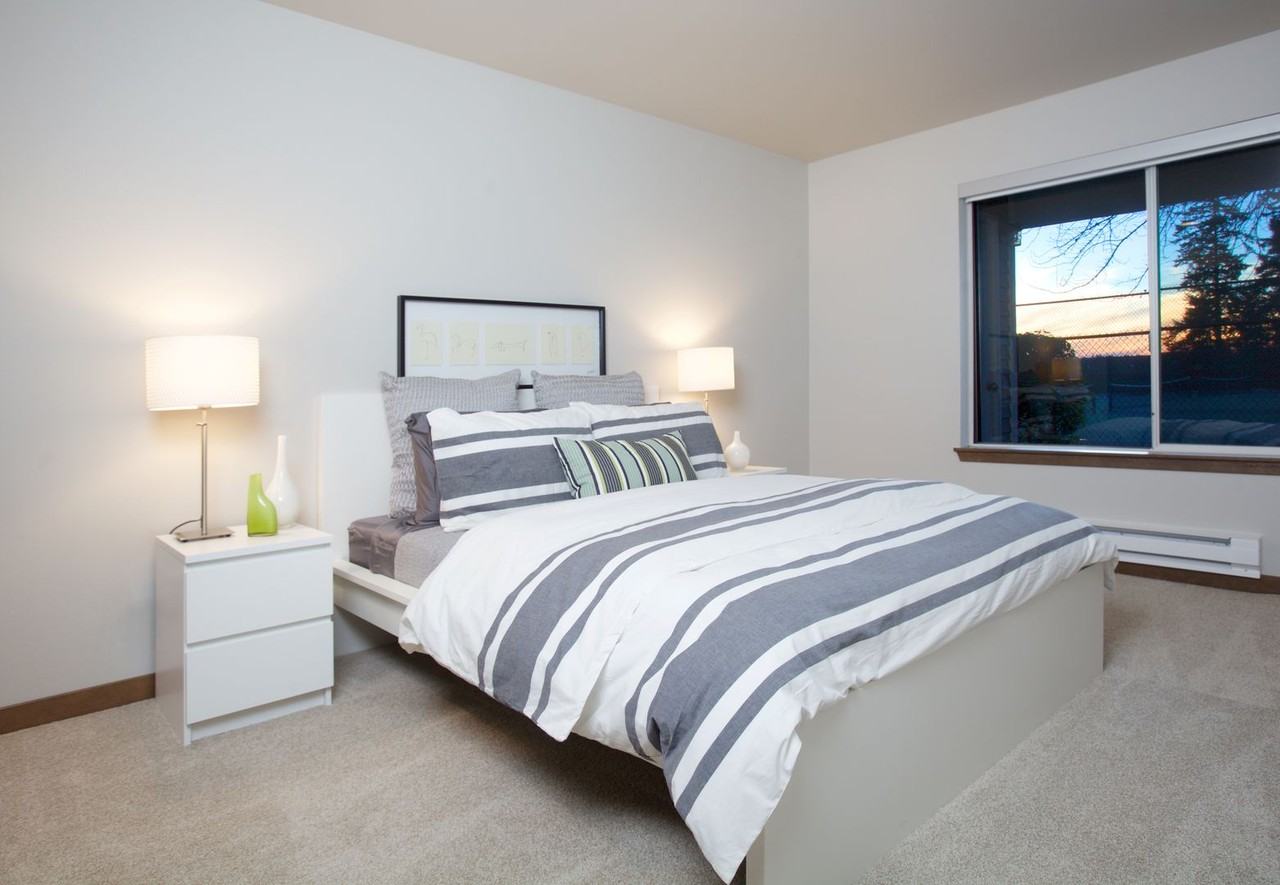 95th Court - Photo 6 of 8