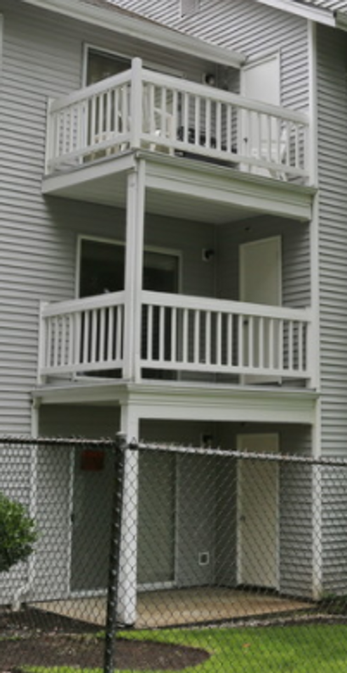 95th Court Apartments - Photo 7 of 7