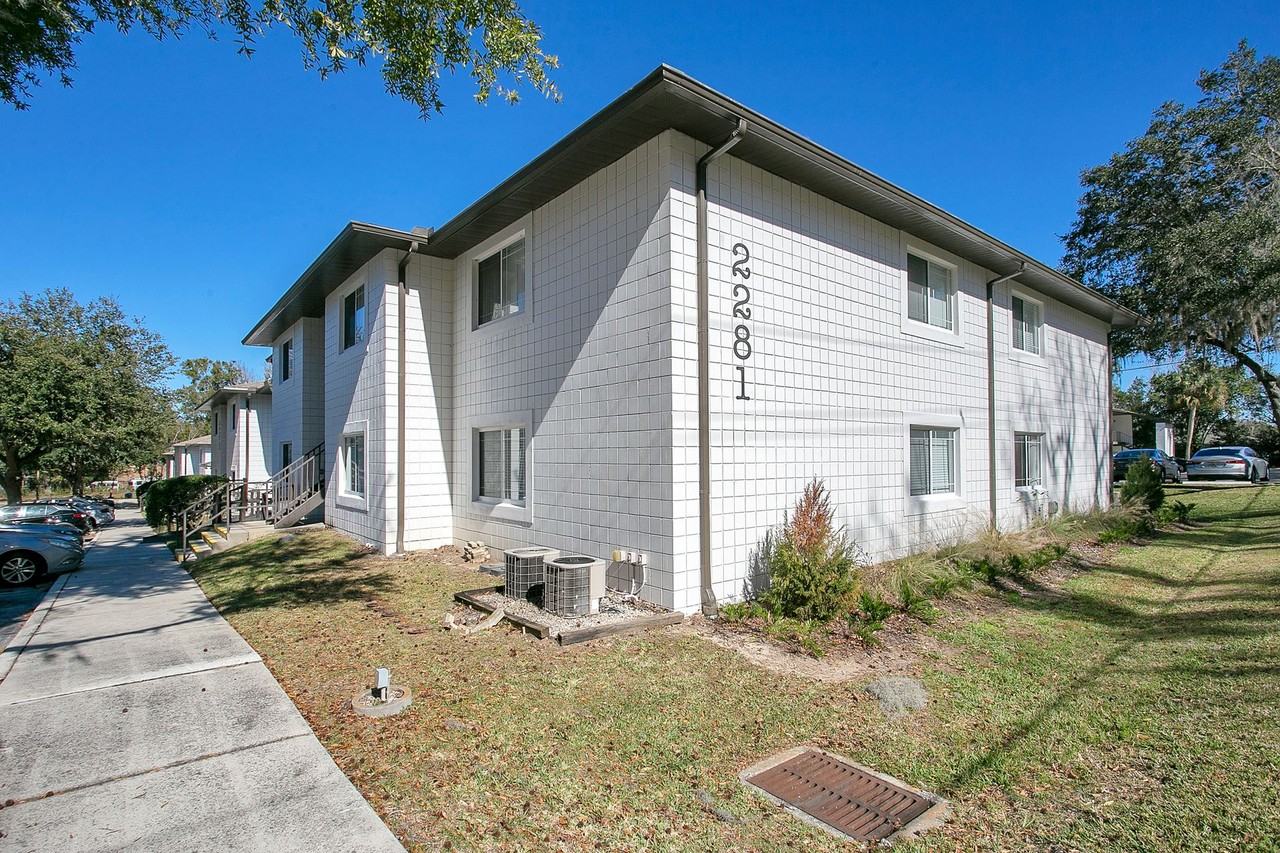 The Packard Apartments | 1 & 2 Bedroom Apartments in Ocala, FL - Photo 2 of 10