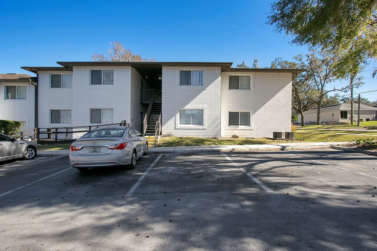 The Packard Apartments | 1 & 2 Bedroom Apartments in Ocala, FL - Photo 3 of 10