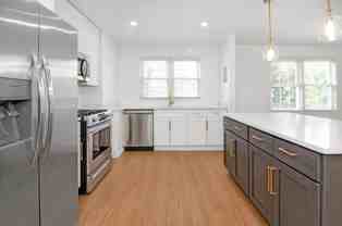 Melrose Apartments - Photo 1 of 1