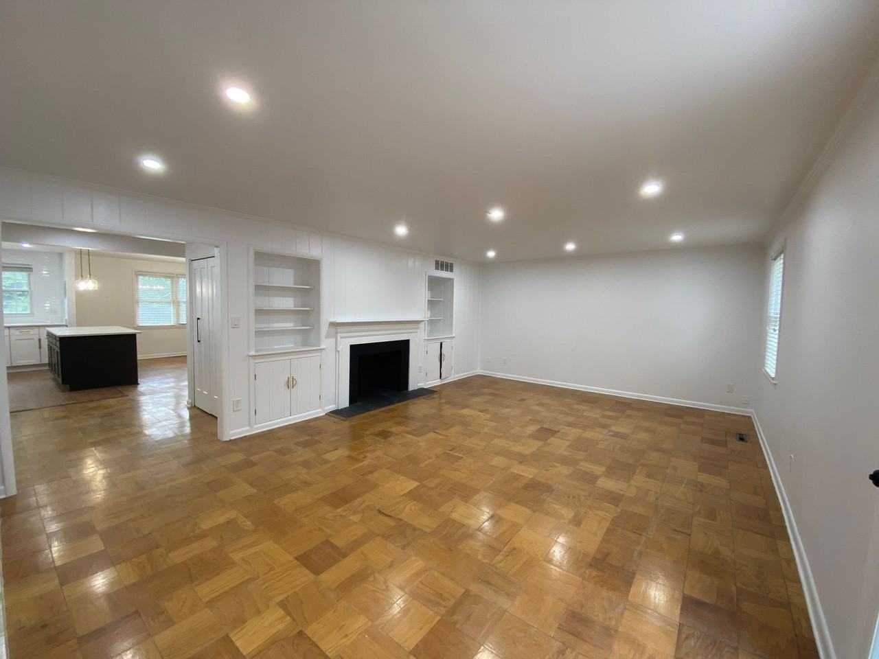 Melrose Apartments - Photo 5 of 14