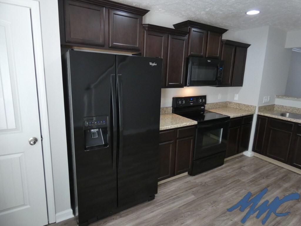 2516 Judah St - Photo 6 of 18