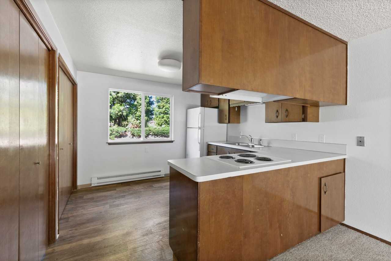 Carlson Apartments - Photo 7 of 20