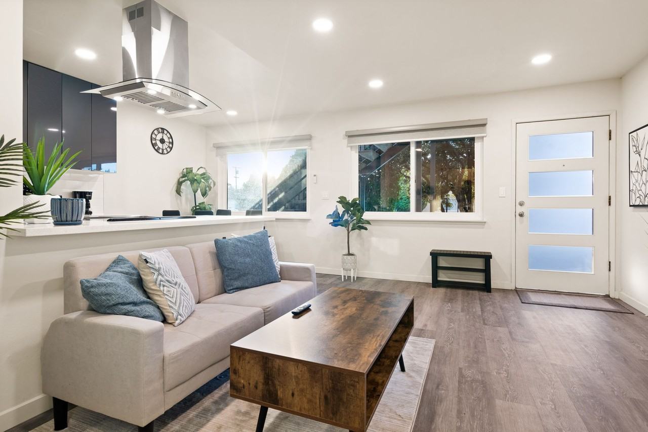 Dunster Dr Apartments, Five Minute Walk to Downtown Campbell - Photo 4 of 31