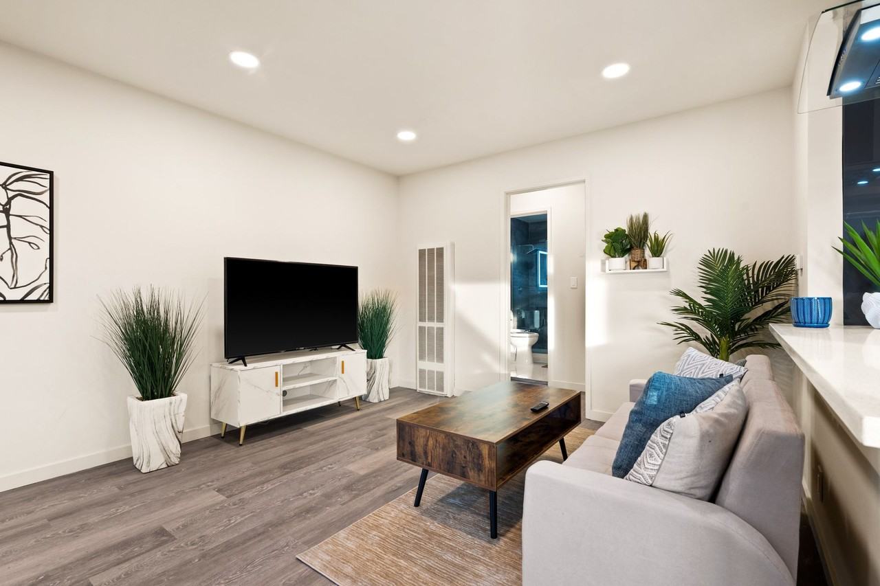 Dunster Dr Apartments, Five Minute Walk to Downtown Campbell - Photo 5 of 31