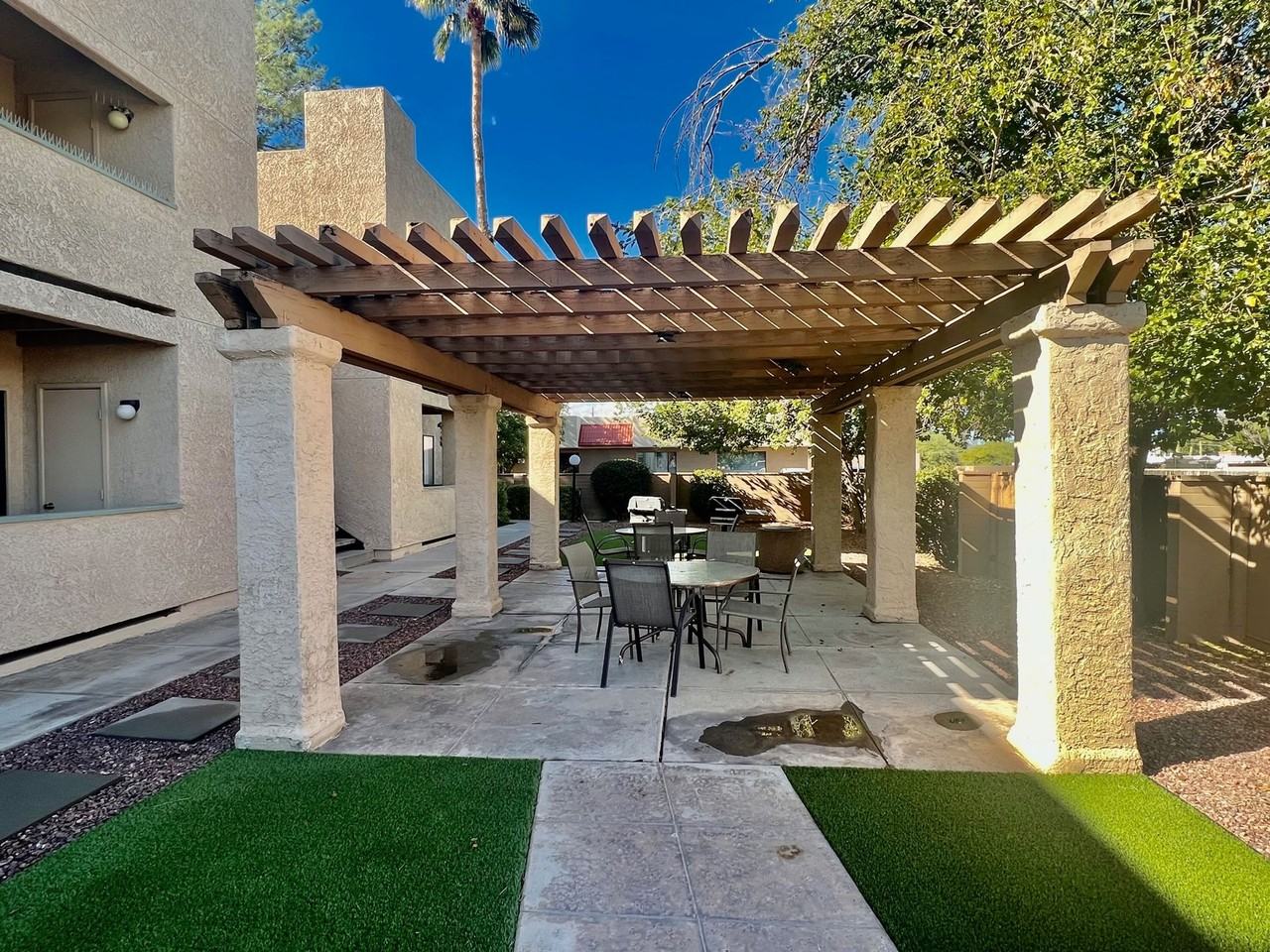 The Fountains - Photo 3 of 31