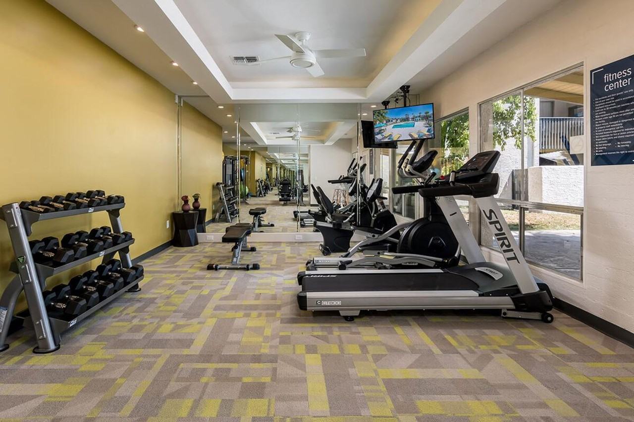 The Lennox at Tempe - Photo 6 of 32