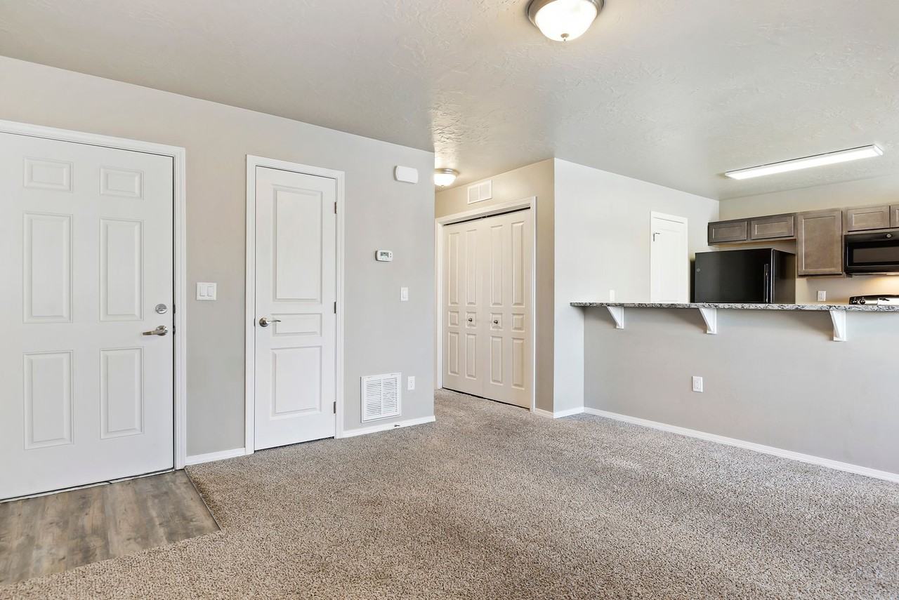 1750 S Linder Rd Bldg B #102 - Photo 3 of 27