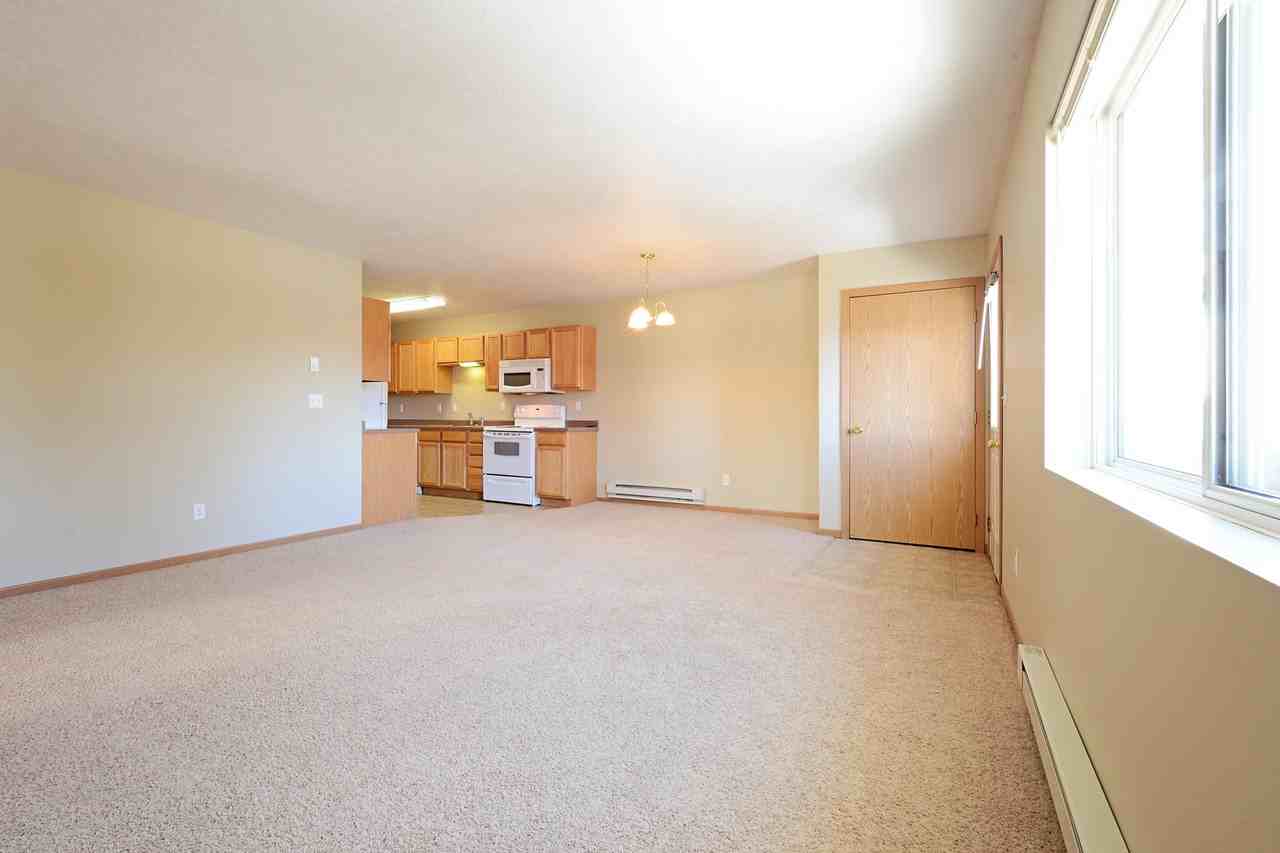 Golden Ridge Apartments - Photo 5 of 15