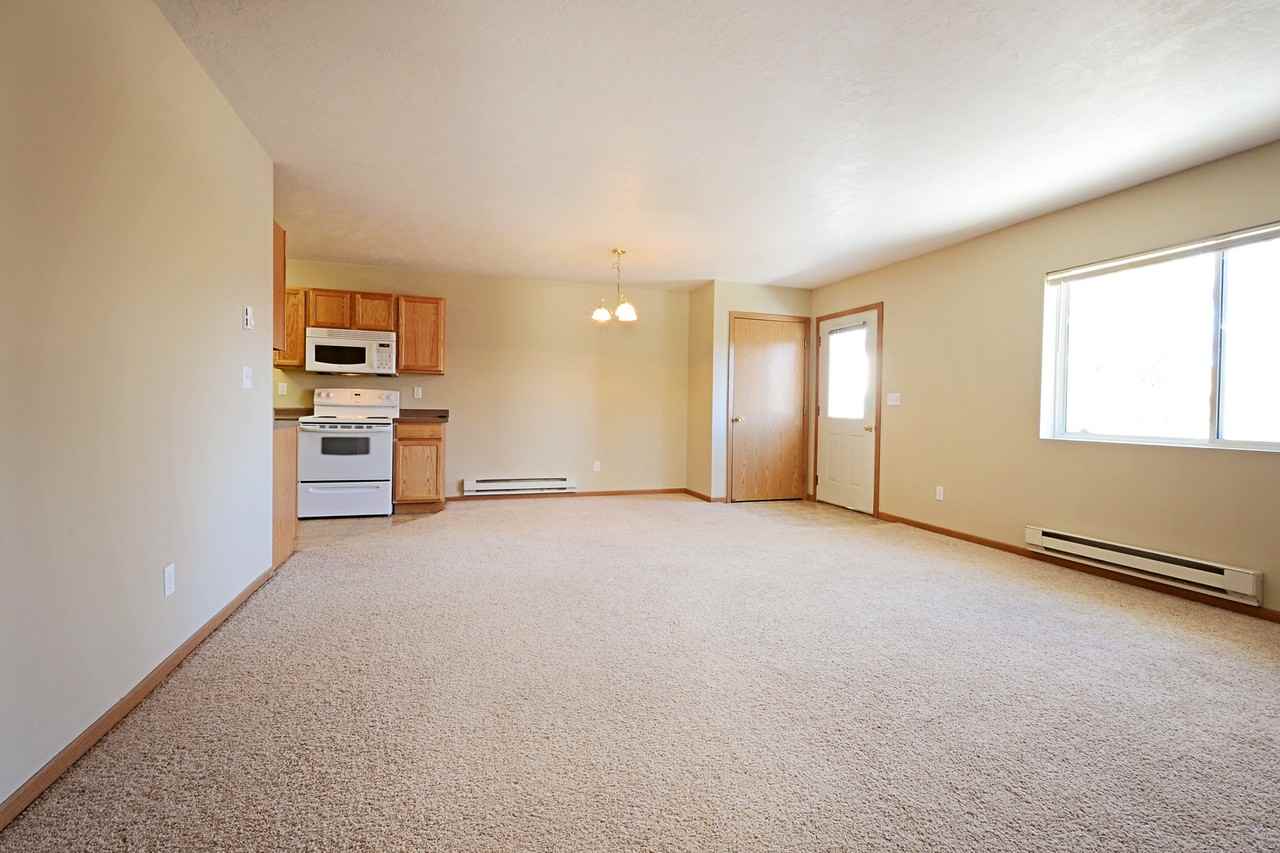 Golden Ridge Apartments - Photo 6 of 15