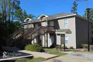 featured image of 202 N 37th Ave