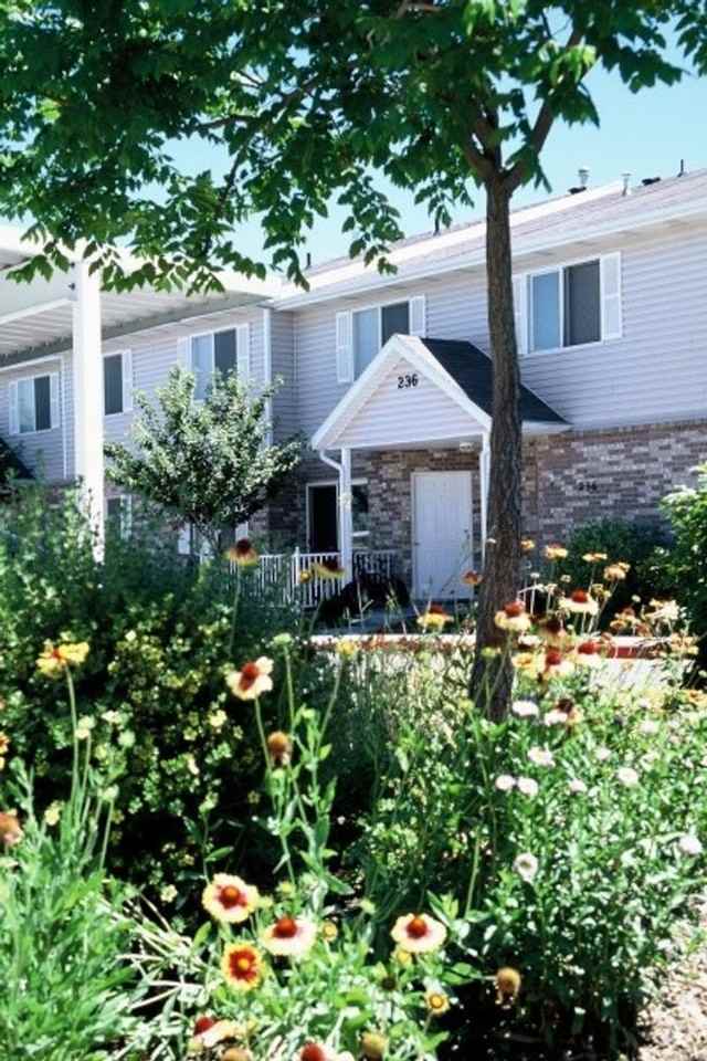 Vantana Courtyard - Photo 2 of 11